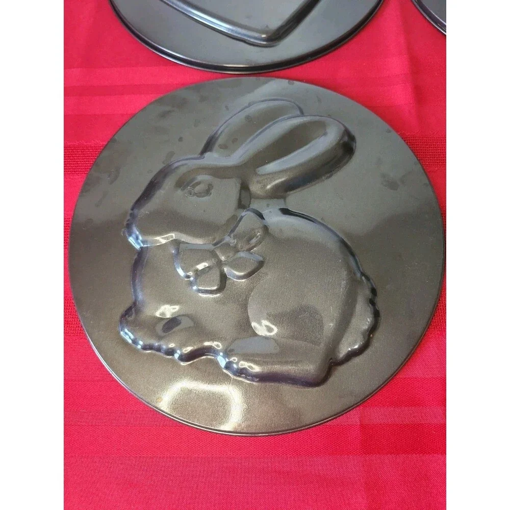 4pc Lot Holiday Springform Cake Pan Replace Bottoms Heart Tree Pumpkin Bunny